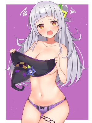 紫咲シオン,Hololive,mi_taro333,脸红,露胸,cleavage,包子头,holding,巨乳,长发,视线正对,露脐,開いた口,胖次,银发,single,topless,下着,Vtuber