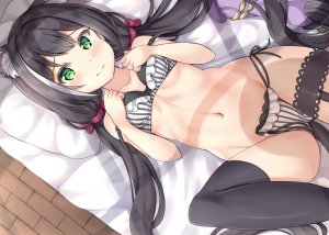 keiran,kyaru,公主连结!,兽耳,黑发,脸红,bra,breast_hold,猫娘,绿色眼,长发,露脐,胖次,黑丝,双马尾,下着